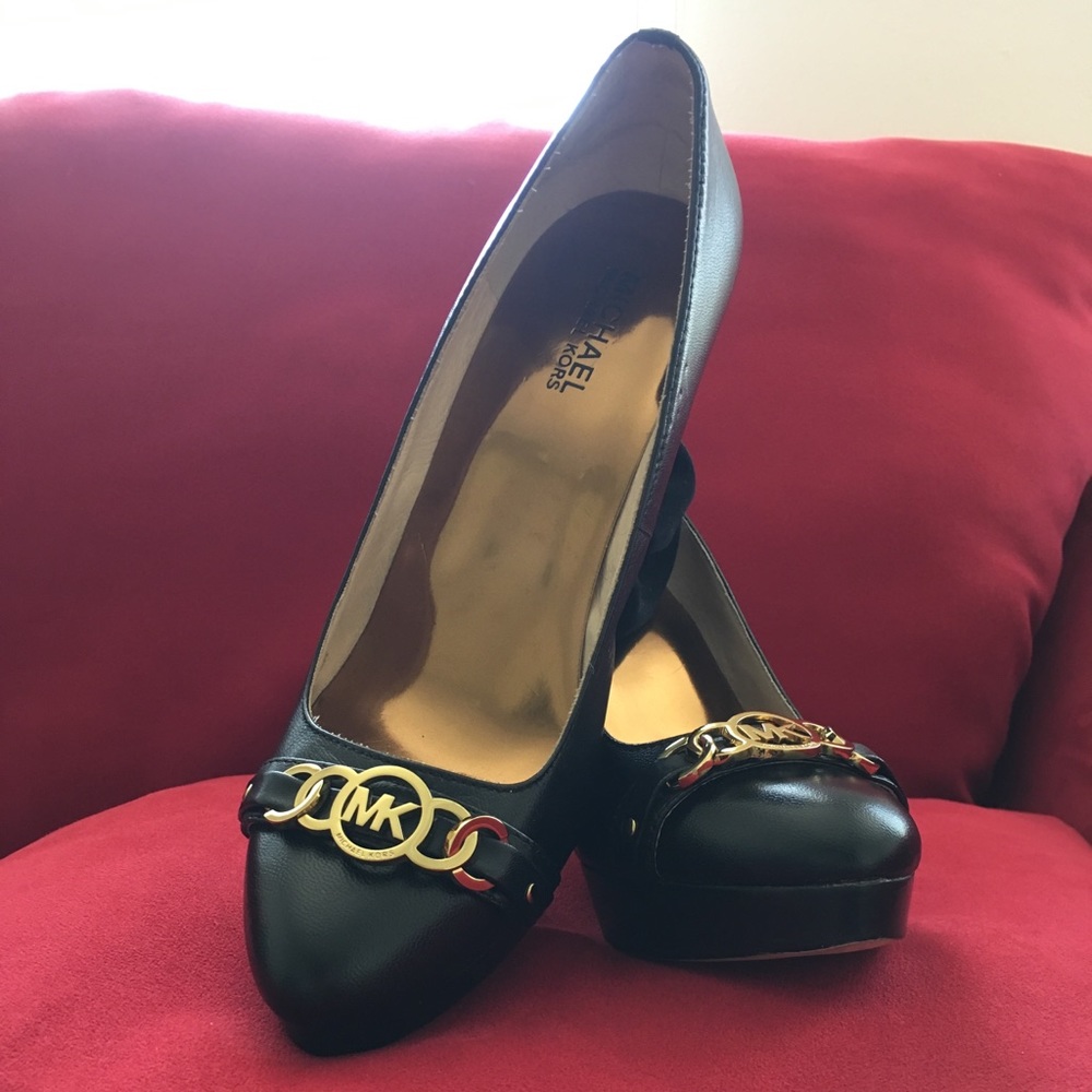 Michael Kors leather shoes, 9 1/2